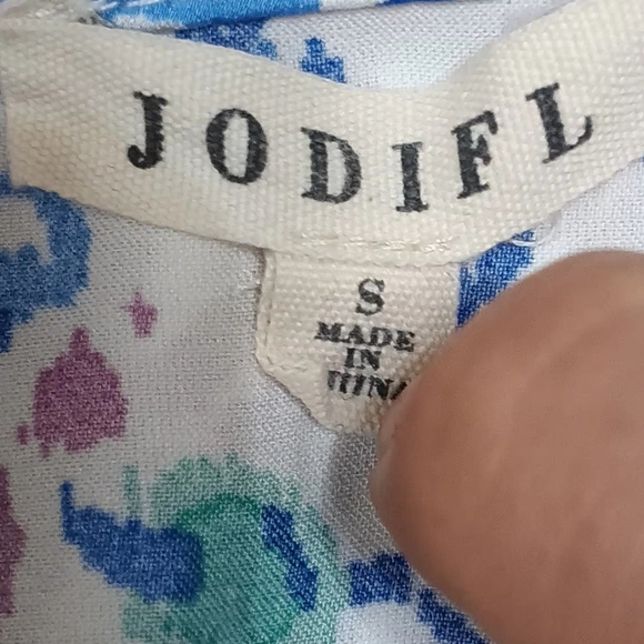 JODIFL Multicolor Floral Button Down Shirt - Picture 6 of 8